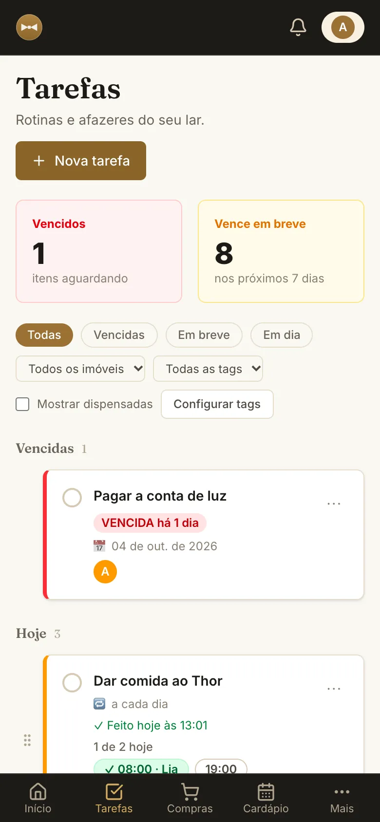 Lista de tarefas da casa com responsáveis, horários e prazos